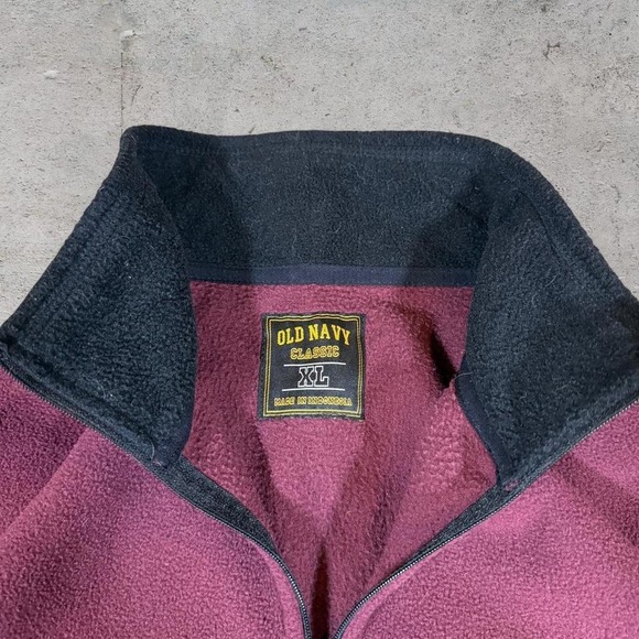 Mens vintage burgundy Old Navy Parka half zip fleece pullover - Picture 3 of 4